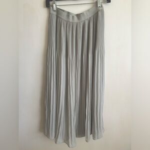 H&M Light Gray Midi Skirt